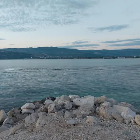 La Gioia アパート *