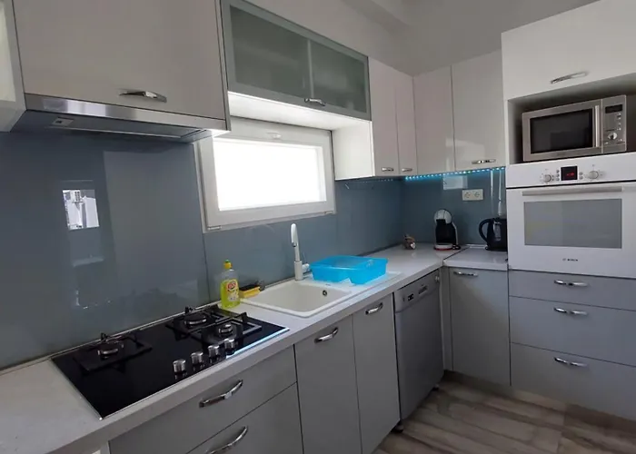 La Gioia טרוגיר